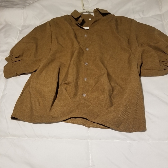 Ladies top - Picture 2 of 2